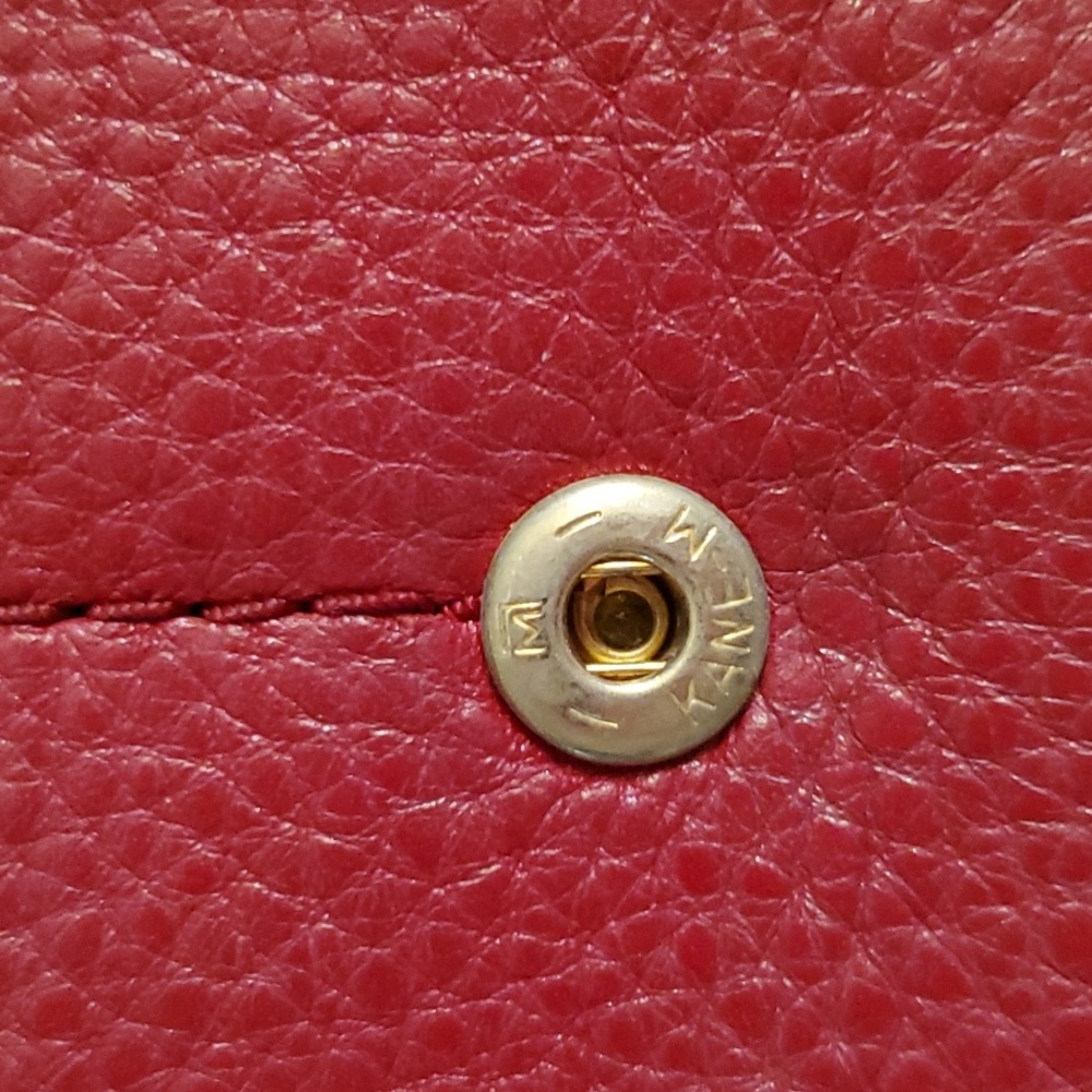 Michael Kors Wallet - Picture 11 of 14